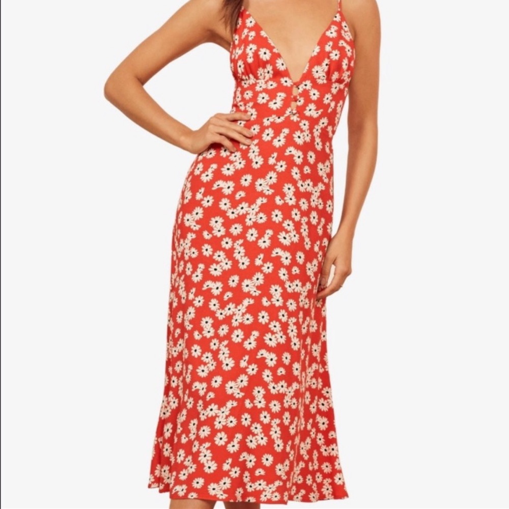 Reformation Montague midi Dress in Red Oopsie Daisy Print